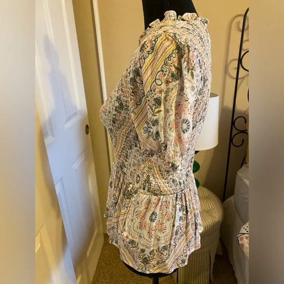 Coco + Jaimeson NWOT Smocked Peplum Blouse - Picture 2 of 7